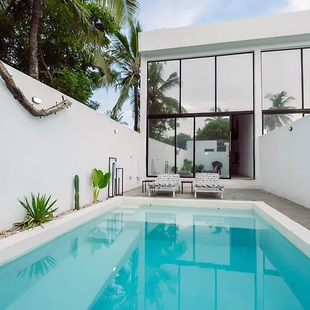 Trio Villas Watamu Exterior photo