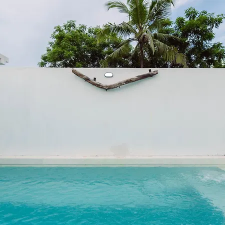 Trio Villas Watamu Exterior photo